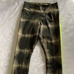 Women’s small Nike one luxe